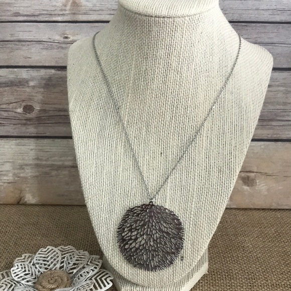The Metal Daisy Jewelry - Stainless Leaf Pendant Necklace 20” The Metal Daisy Jewelry - Stainless Leaf Pendant Necklace 20”